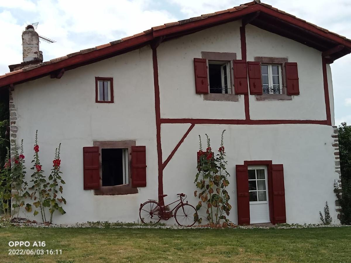 Uhaldia Βίλα Ascarat Εξωτερικό φωτογραφία